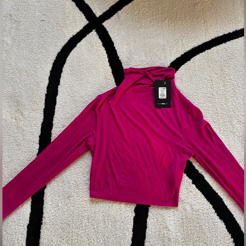 *NWT* FashionNova Fuchsia 2pc Set with Side Ruching Skirt and Crop Top - Picture 3 of 5